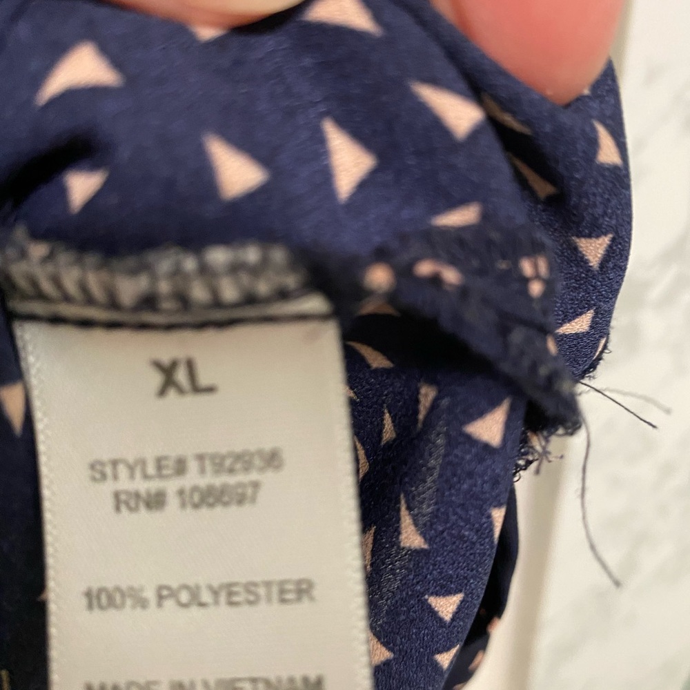 Sweet Rain Navy Blue Blouse with Pink Pattern - Picture 6 of 7
